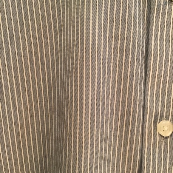 Tommy Hilfiger dress shirt - Picture 2 of 4